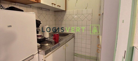 Studio in Palaiseau, France No. 164803 6