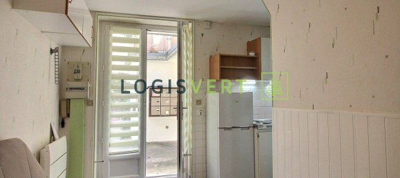 Studio in Palaiseau, France No. 164803 7