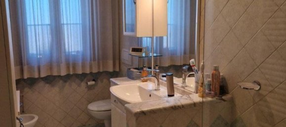 4 bedrooms Apartment in Udine, Italy No. 373256 4