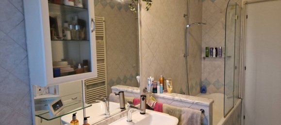 4 bedrooms Apartment in Udine, Italy No. 373256 3