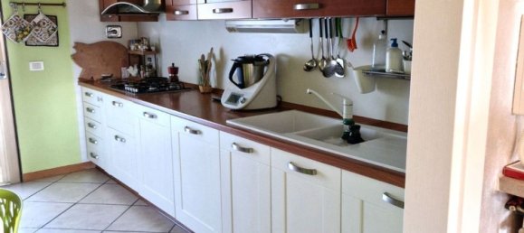 4 bedrooms Apartment in Udine, Italy No. 373256 16