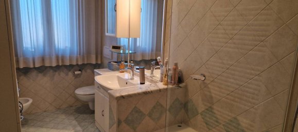 4 bedrooms Apartment in Udine, Italy No. 373256 5