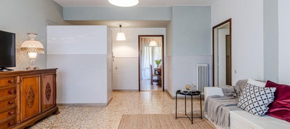 5-salle Appartement à Volterra, Italy No. 51236 16