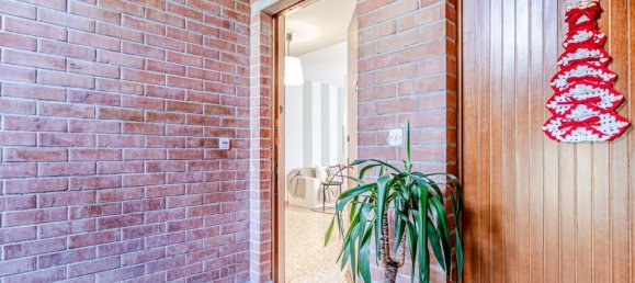 5-salle Appartement à Volterra, Italy No. 51236 6