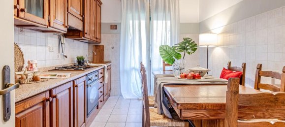 5-salle Appartement à Volterra, Italy No. 51236 19