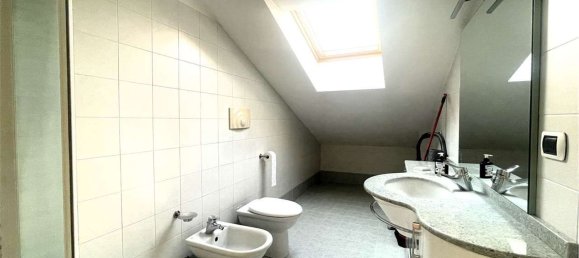 2 Schlafzimmer Penthouse in Meda, Italy, Nr. 361148 8