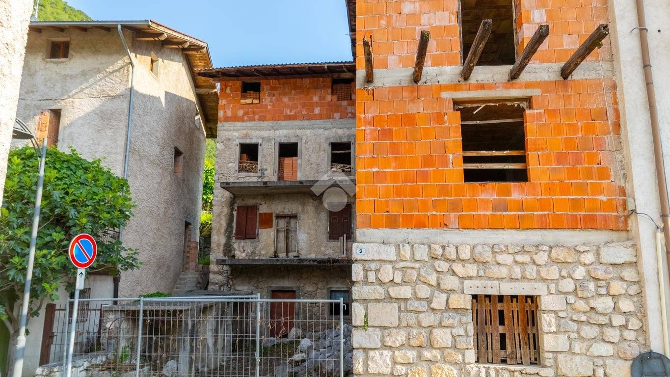 Estúdio em Vallelaghi, Italy N.º 261958