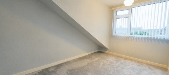 3 bedrooms House in Warrington, United Kingdom No. 2194 10