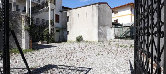 3غرفة شقة في Udine, Italy رقم 14411 29