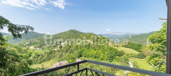 3 bedrooms House in Roccafluvione, Italy No. 299098 8