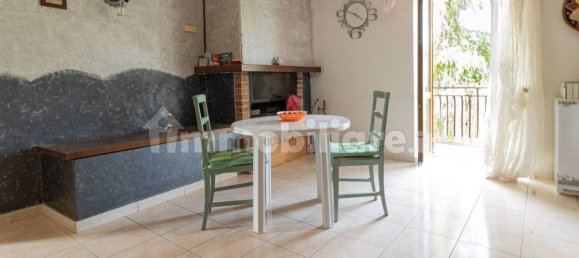 3 bedrooms House in Roccafluvione, Italy No. 299098 4