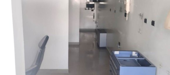 82m² Office in Melzo, Italy No. 359005 15