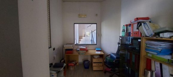 7 rooms Warehouse in Spoleto, Italy No. 51626 6