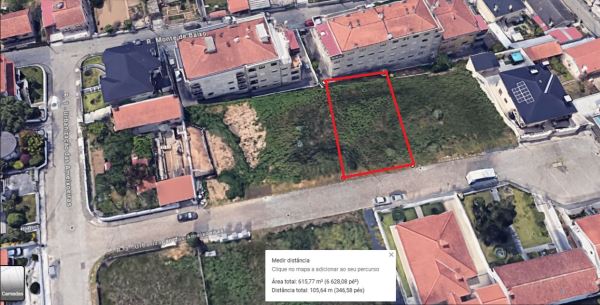 Terreno em Paços de Brandão, Portugal 615 m² N.º 155324