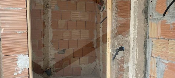 Квартира с 4 комнатами в Бари, Италия № 29152 17