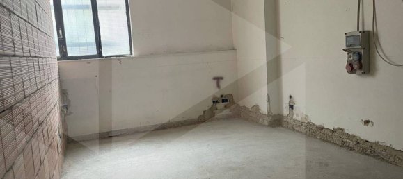 Квартира с 4 комнатами в Бари, Италия № 29152 4