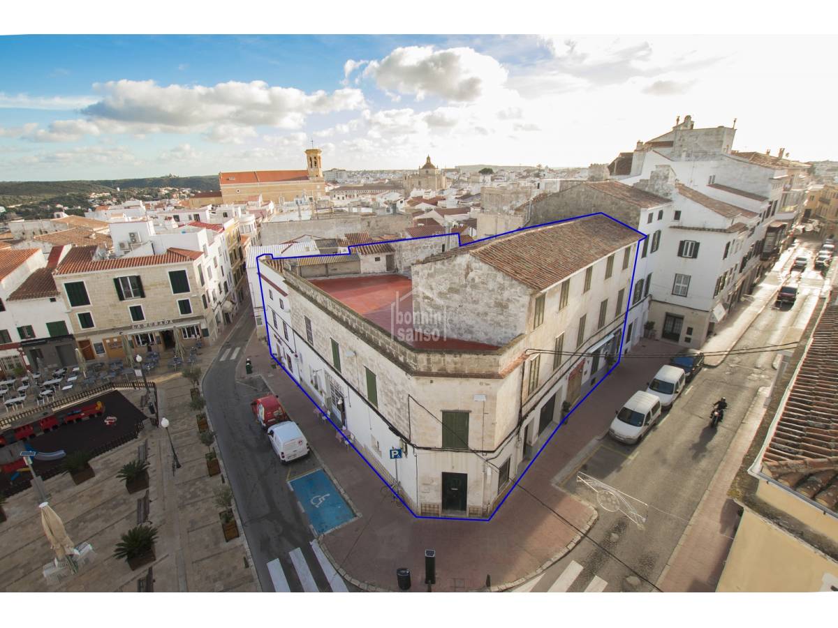 12 bedrooms Commercial property in Mahon, Spain No. 680