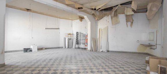 12 bedrooms Commercial property in Mahon, Spain No. 680 8