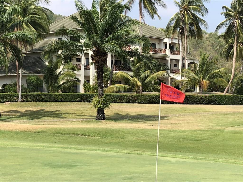 Condominio de 3 dormitorios en Cha-am, Thailand No. 13106