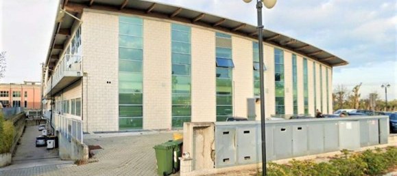  عقار تجاري في Montecosaro, Italy 625متر مربع رقم 372710 8