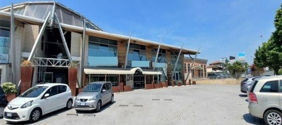  عقار تجاري في Montecosaro, Italy 625متر مربع رقم 372710 5