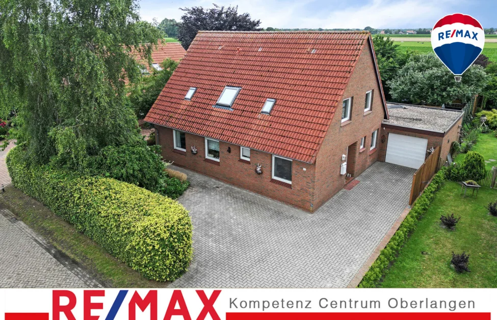 5 bedrooms House in Leer, Germany No. 299814