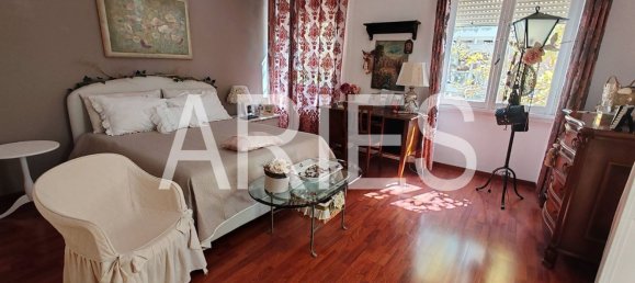 4 bedrooms Apartment in Rome, Italy No. 365015 13