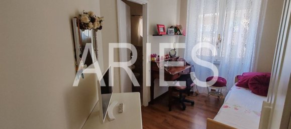 4 bedrooms Apartment in Rome, Italy No. 365015 20
