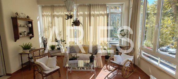 4 bedrooms Apartment in Rome, Italy No. 365015 5