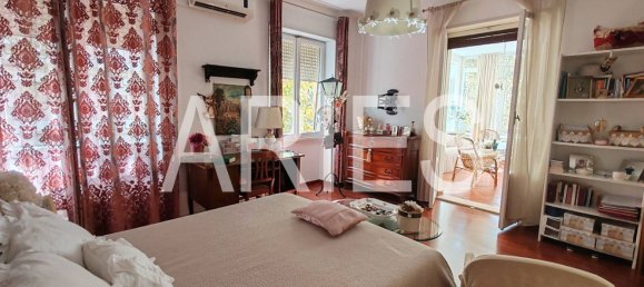 4 bedrooms Apartment in Rome, Italy No. 365015 12