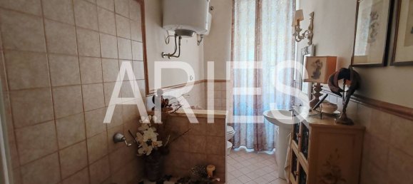 4 bedrooms Apartment in Rome, Italy No. 365015 23