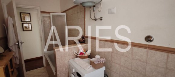 4 bedrooms Apartment in Rome, Italy No. 365015 25