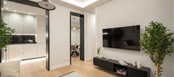 3 bedrooms Apartment in Madrid, Spain No. 27712 22
