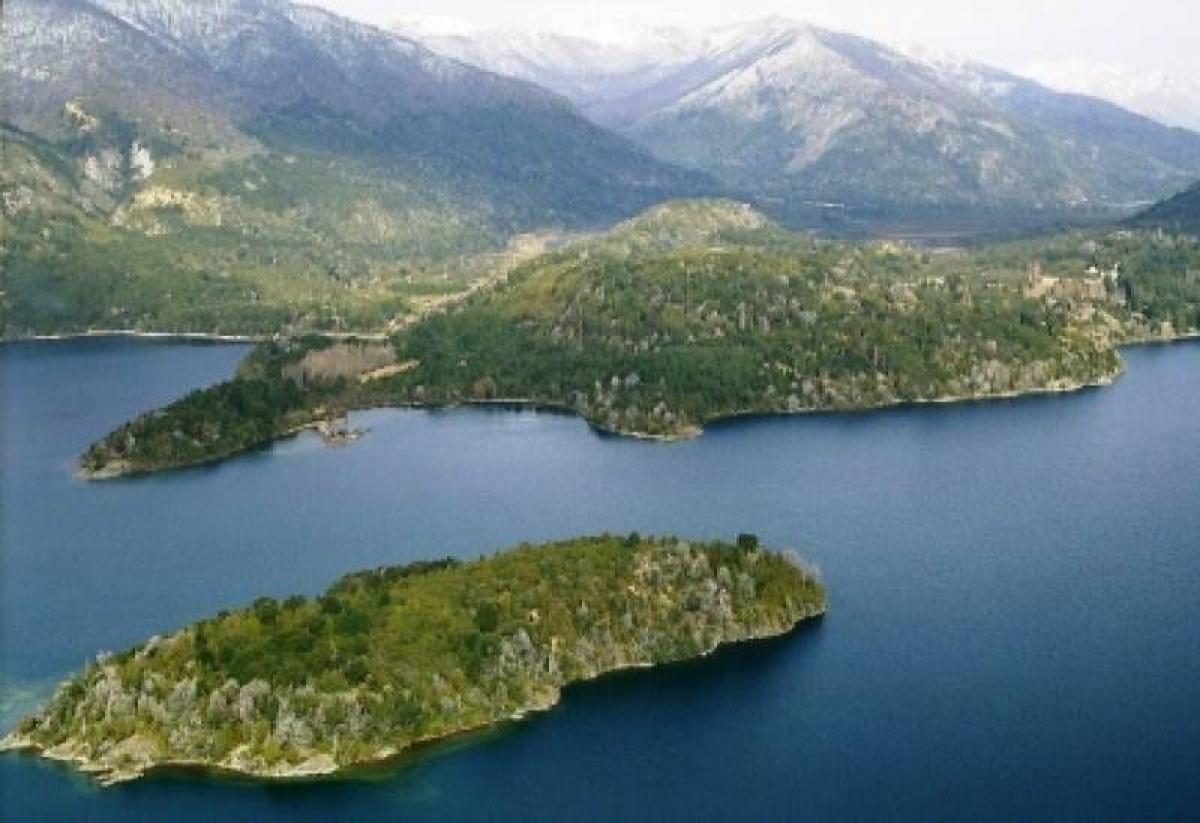  Land in San Carlos de Bariloche, Argentina No. 42027