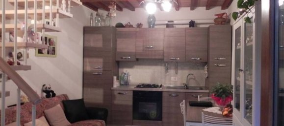 4 rooms House in Camaiore, Italy No. 129070 5