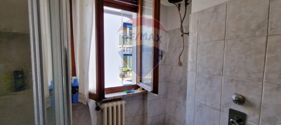 2-salle Appartement à Paullo, Italy No. 111869 5