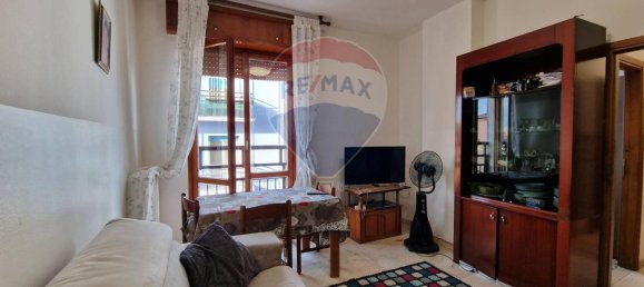 2-salle Appartement à Paullo, Italy No. 111869 18