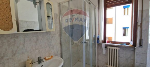 2-salle Appartement à Paullo, Italy No. 111869 6