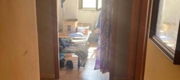 3 rooms Apartment in Cisterna di Latina, Italy No. 28913 6