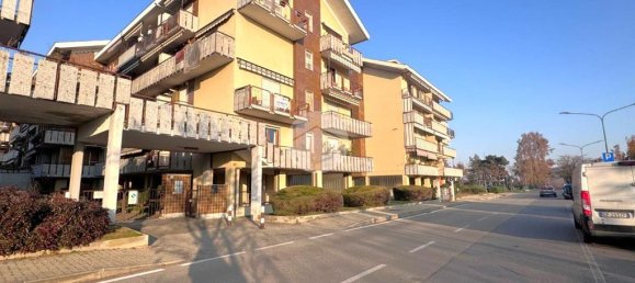 2 bedrooms Apartment in Orbassano, Italy No. 173921 6