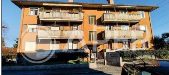 4 bedrooms Apartment in Padua, Italy No. 324478 3