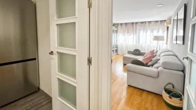 3 bedrooms Apartment in Madrid, Spain No. 137257