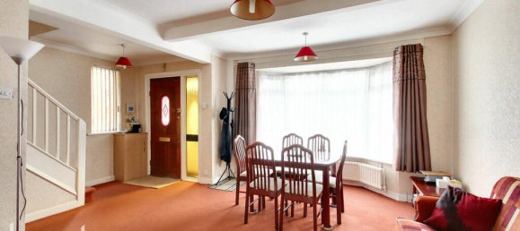 3 bedrooms House in Hayes, United Kingdom No. 5043 5