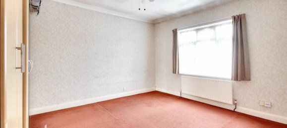 3 bedrooms House in Hayes, United Kingdom No. 5043 10