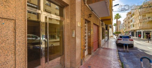 Ático de 2 dormitorios en Torrevieja, Spain No. 191234 3