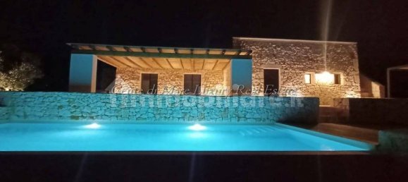 3 غرف نوم فيلا في Ostuni, Italy رقم 115326 37