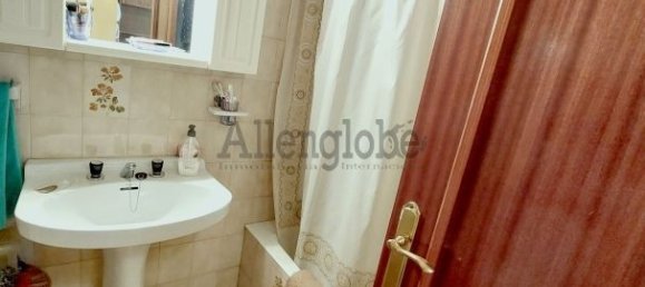 1 chambre Appartement à Oviedo, Spain No. 141003 4
