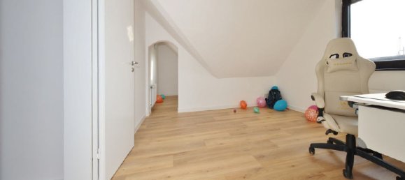 11-salle Maison de ville à Wilhelmshaven, Germany No. 35155 18