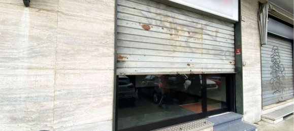 Коммерческая недвижимость 38м² в Колоньо Монцезе, Италия № 144468 10