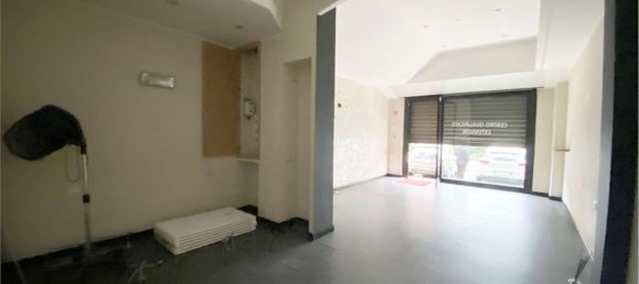 Коммерческая недвижимость 38м² в Колоньо Монцезе, Италия № 144468 2